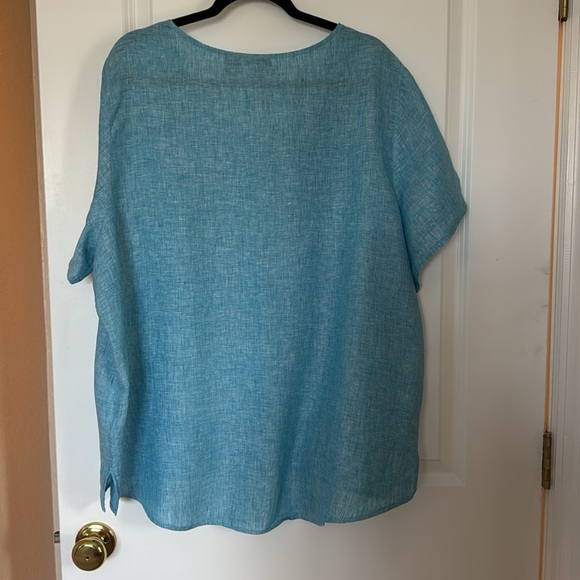 Tahari coastal cool blouse - Picture 2 of 6